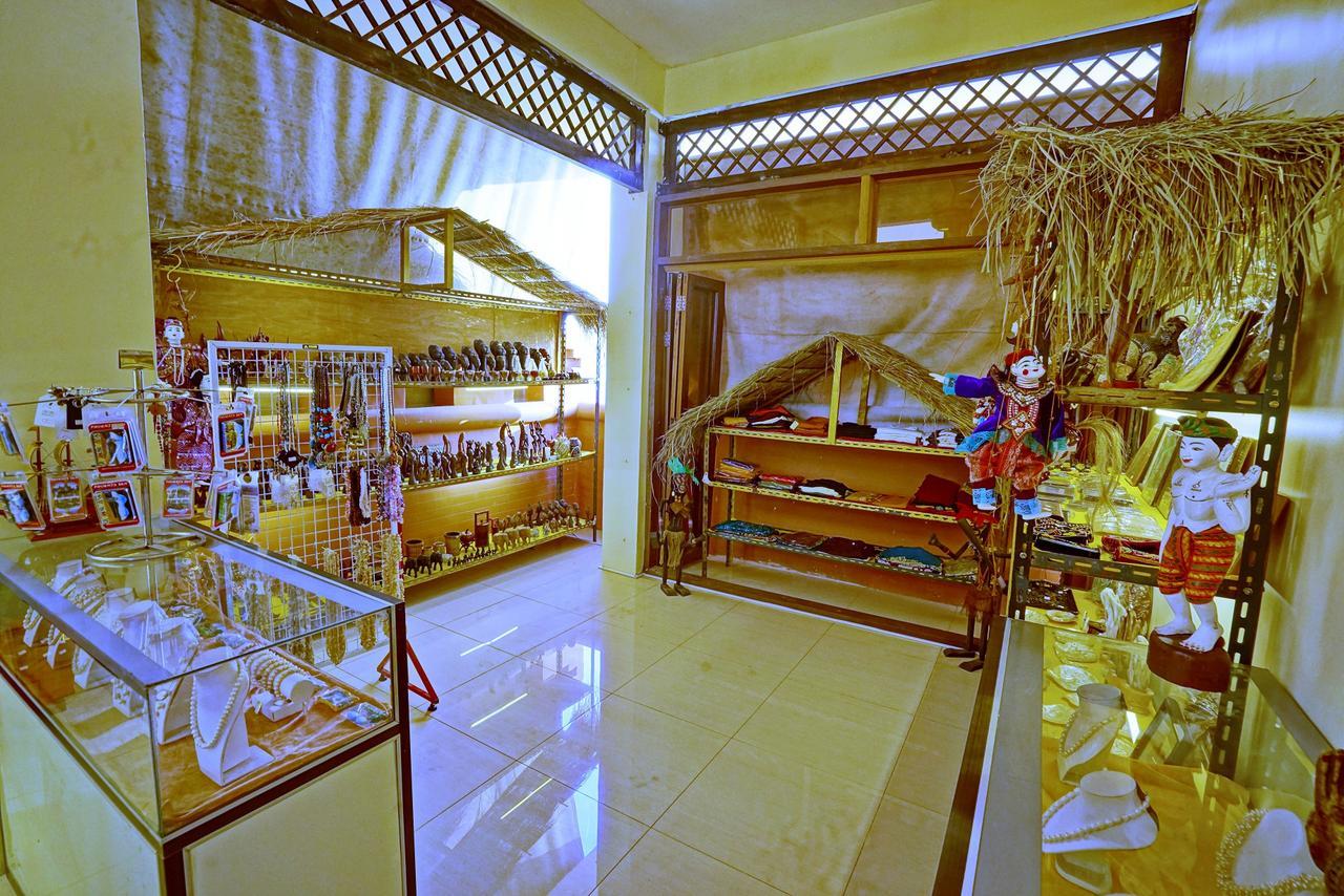 호텔 야다나르본 만달레이 외부 사진